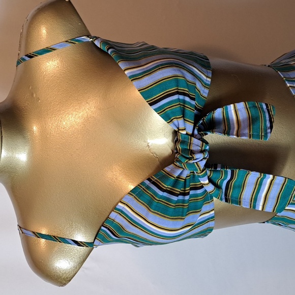 WILD HONEY TWO PIECE GREEN & BLUE STRIPED CROPPED TOP SHORT SET - Picture 2 of 8